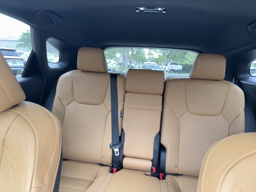 Certified 2025 Lexus RX 350 Premium Plus w/ Accessory Package (Z1) FWD image 17
