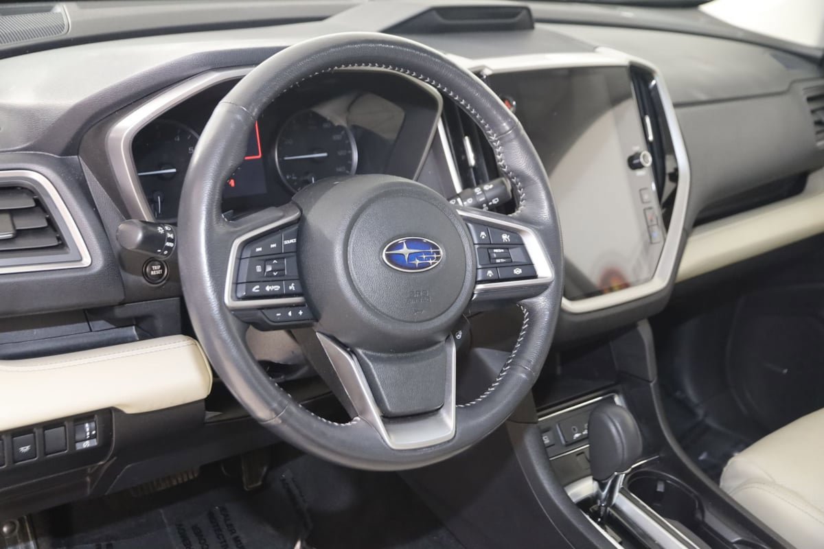 Used 2023 Subaru Ascent Limited w/ Technology Package AWD/4WD image 6