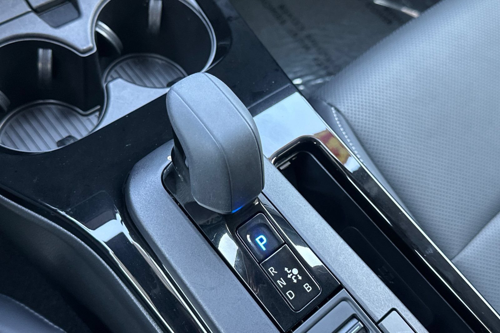 Certified 2023 Toyota Prius XLE FWD image 21