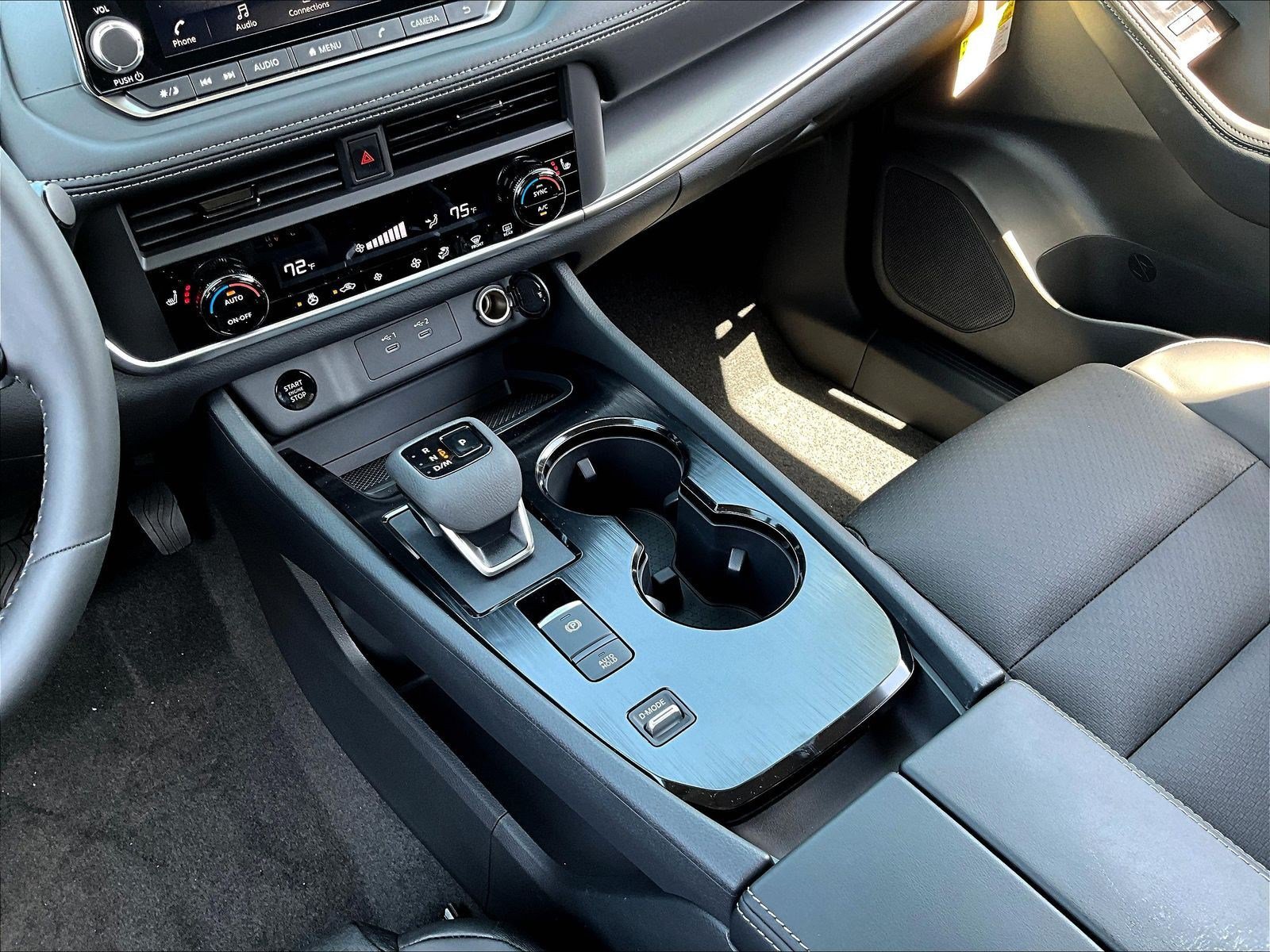 New 2026 Nissan Rogue Dark Armor AWD/4WD image 12