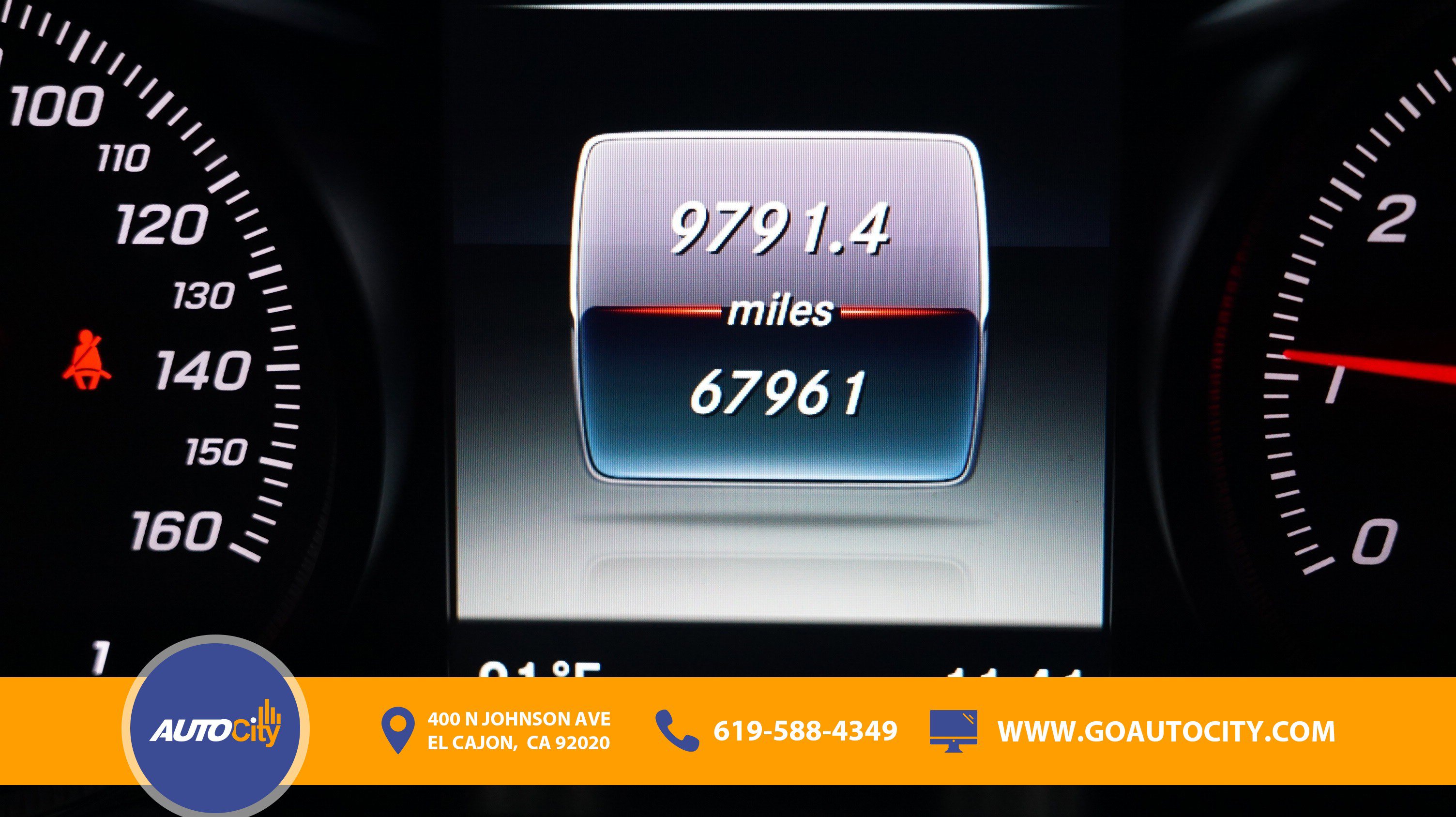 Used 2019 Mercedes-Benz GLC 350e 4MATIC image 3