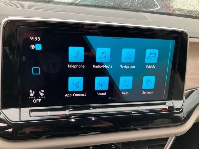 Used 2024 Volkswagen Atlas SE w/ Black Wheel Package AWD/4WD image 14