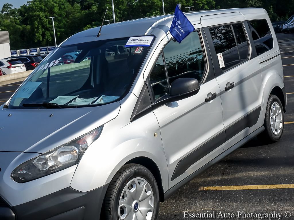 Certified 2017 Ford Transit Connect XL FWD image 4