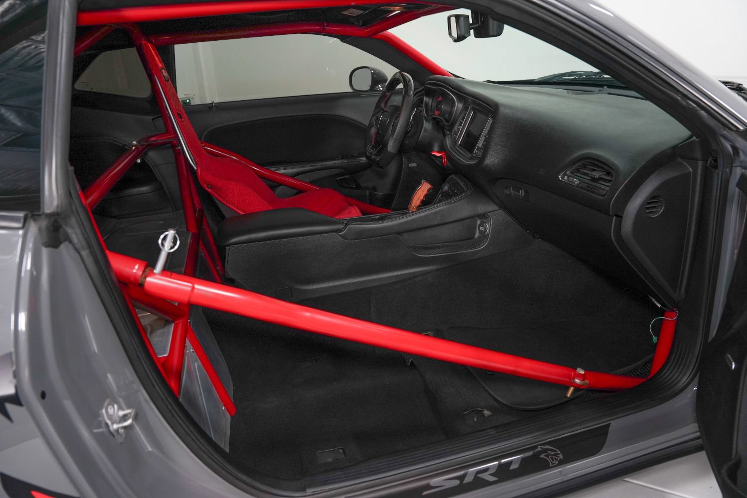 Used 2019 Dodge Challenger SRT Hellcat Redeye RWD image 2