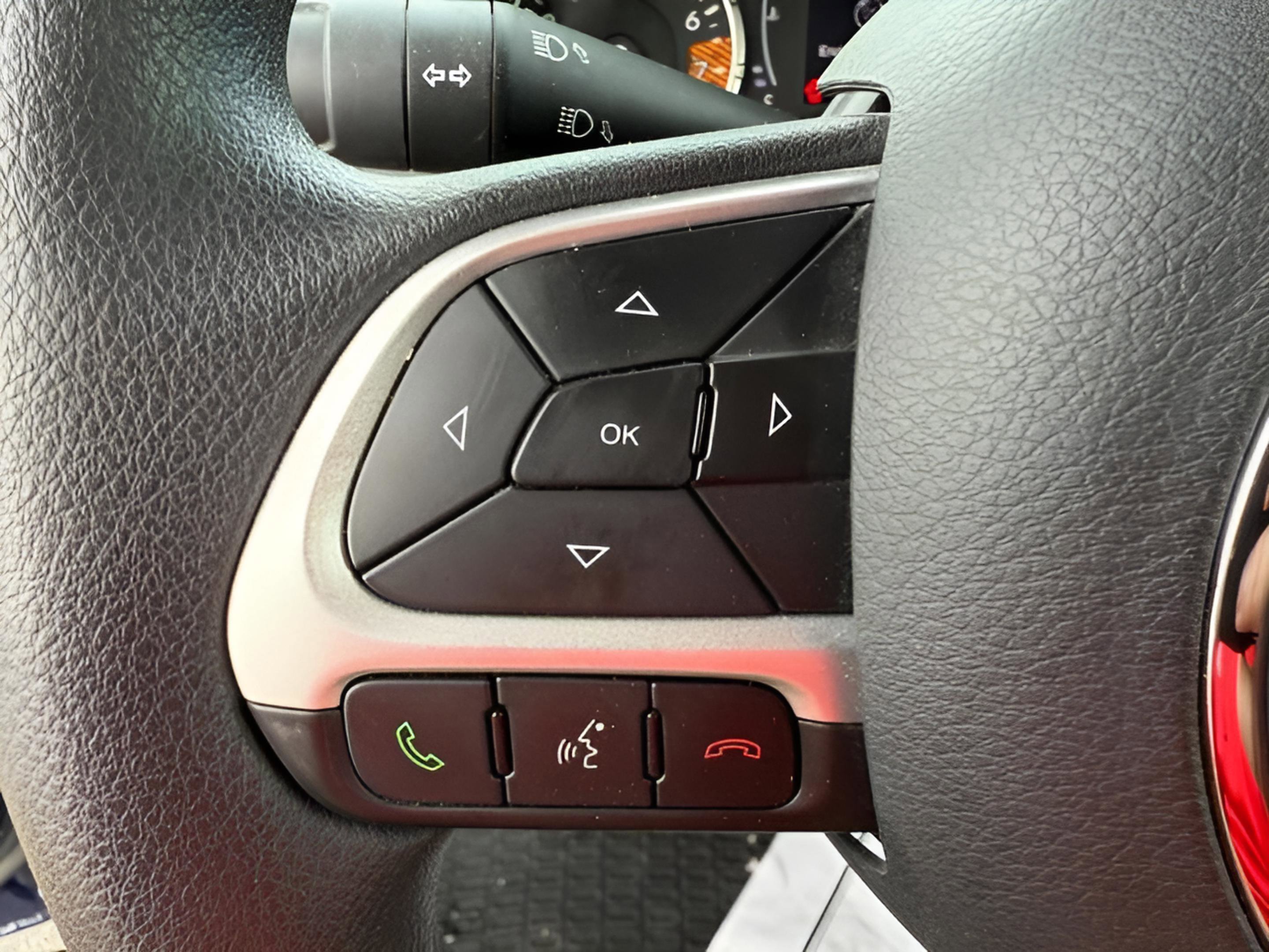 Used 2019 Jeep Renegade Sport w/ Sport Appearance Group image 17