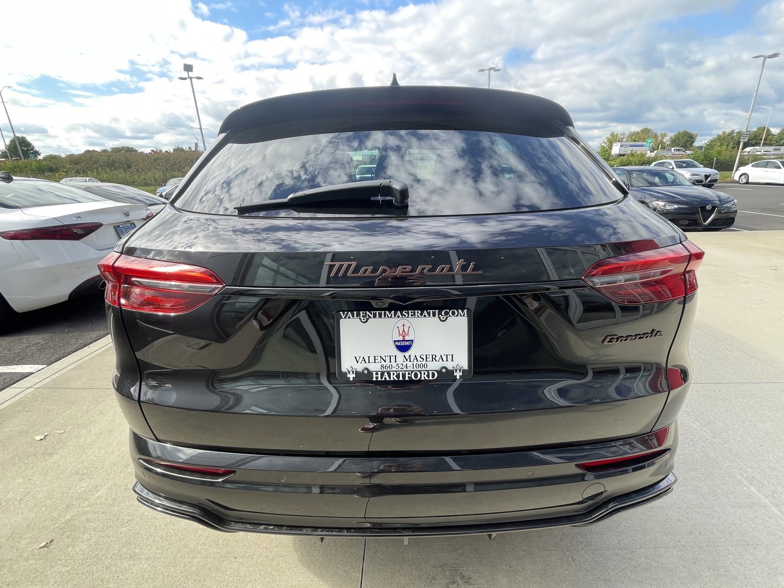 New 2025 Maserati Grecale Folgore image 11