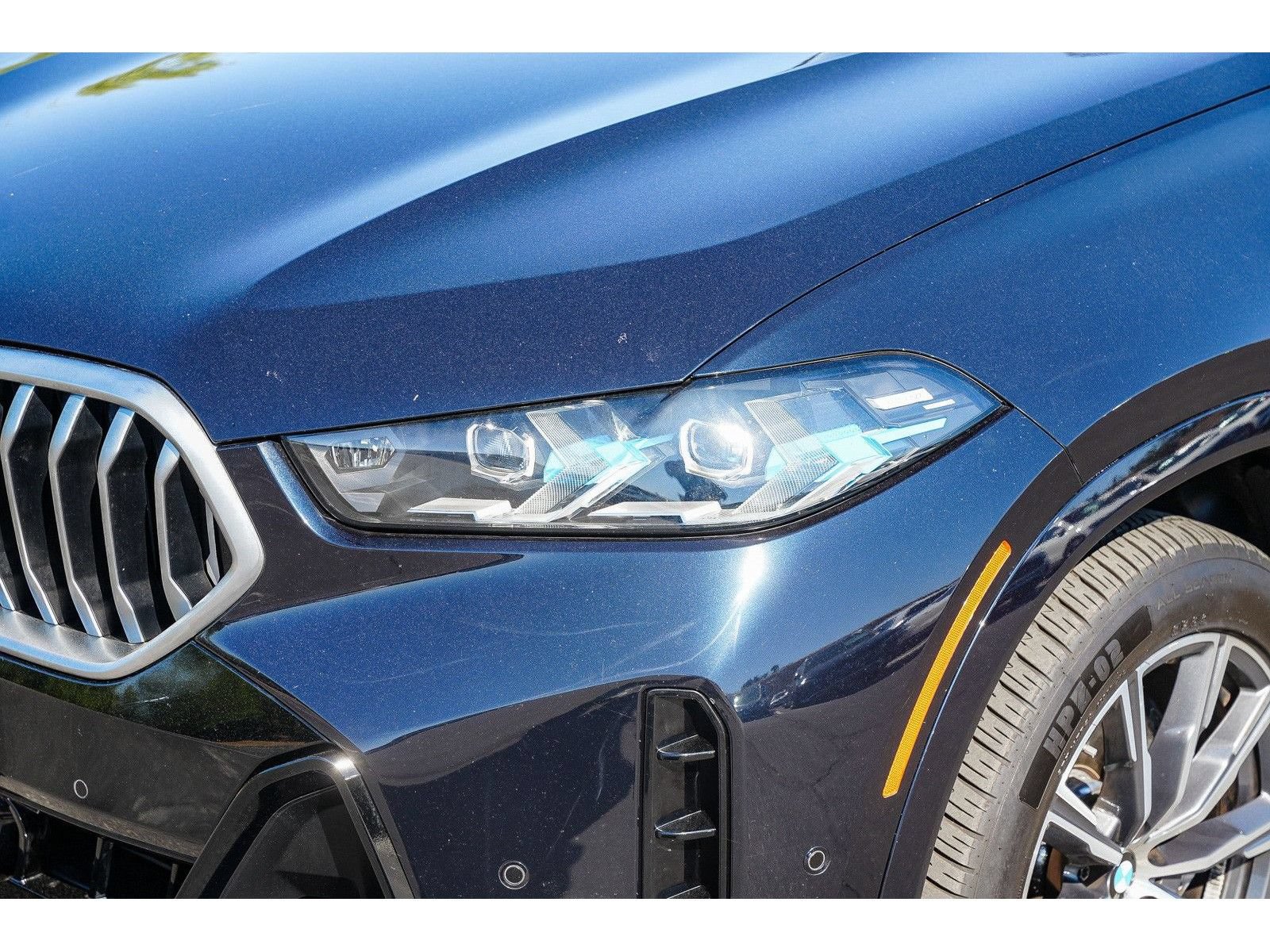Used 2025 BMW X6 xDrive40i AWD/4WD image 8