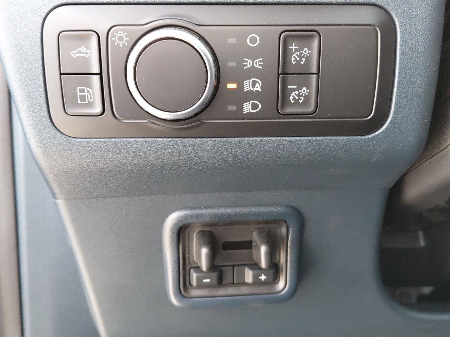 New 2026 Ford Maverick Lariat w/ Black Appearance Package image 25