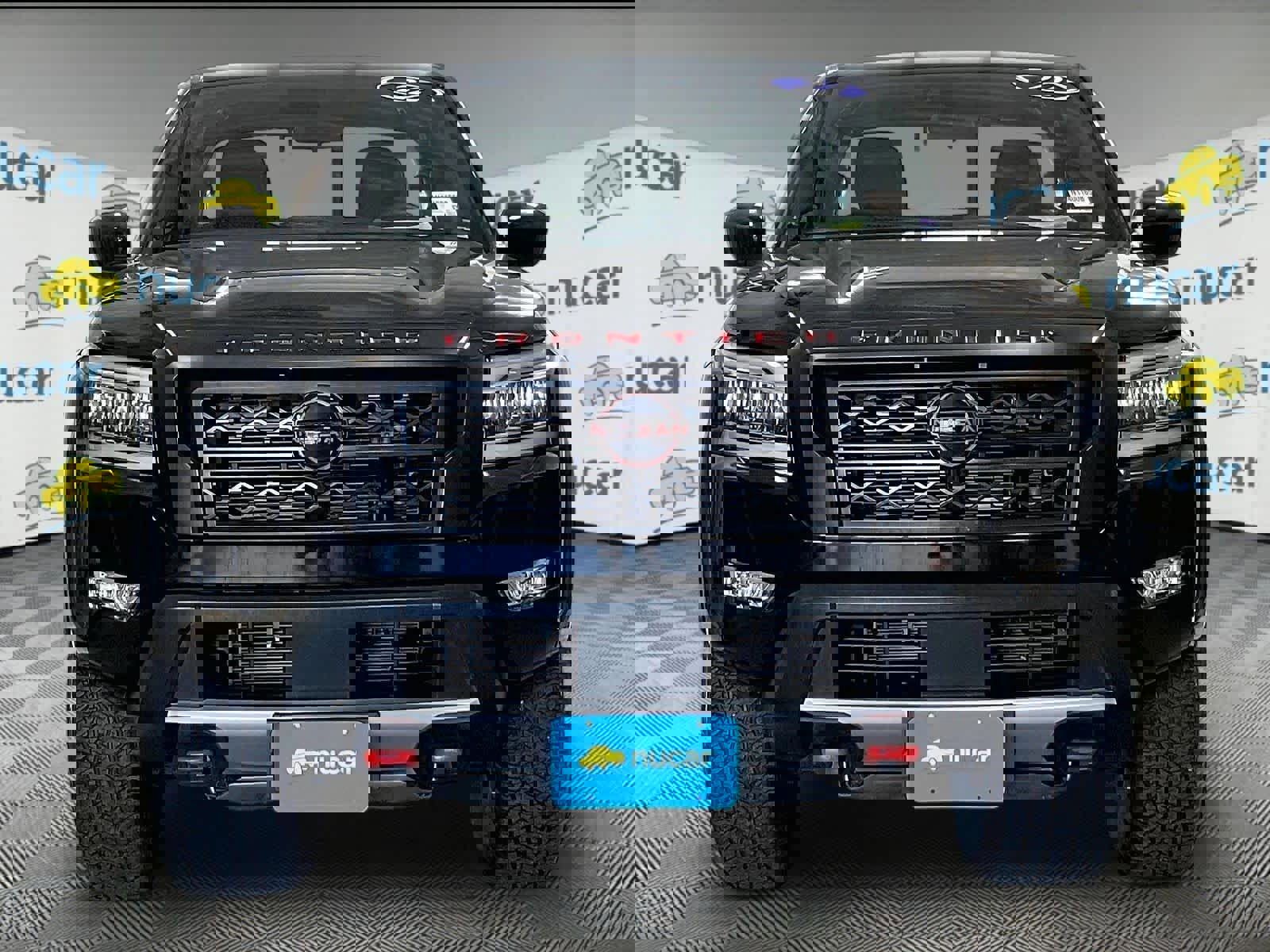 Certified 2022 Nissan Frontier PRO-4X w/ Technology Package AWD/4WD image 2