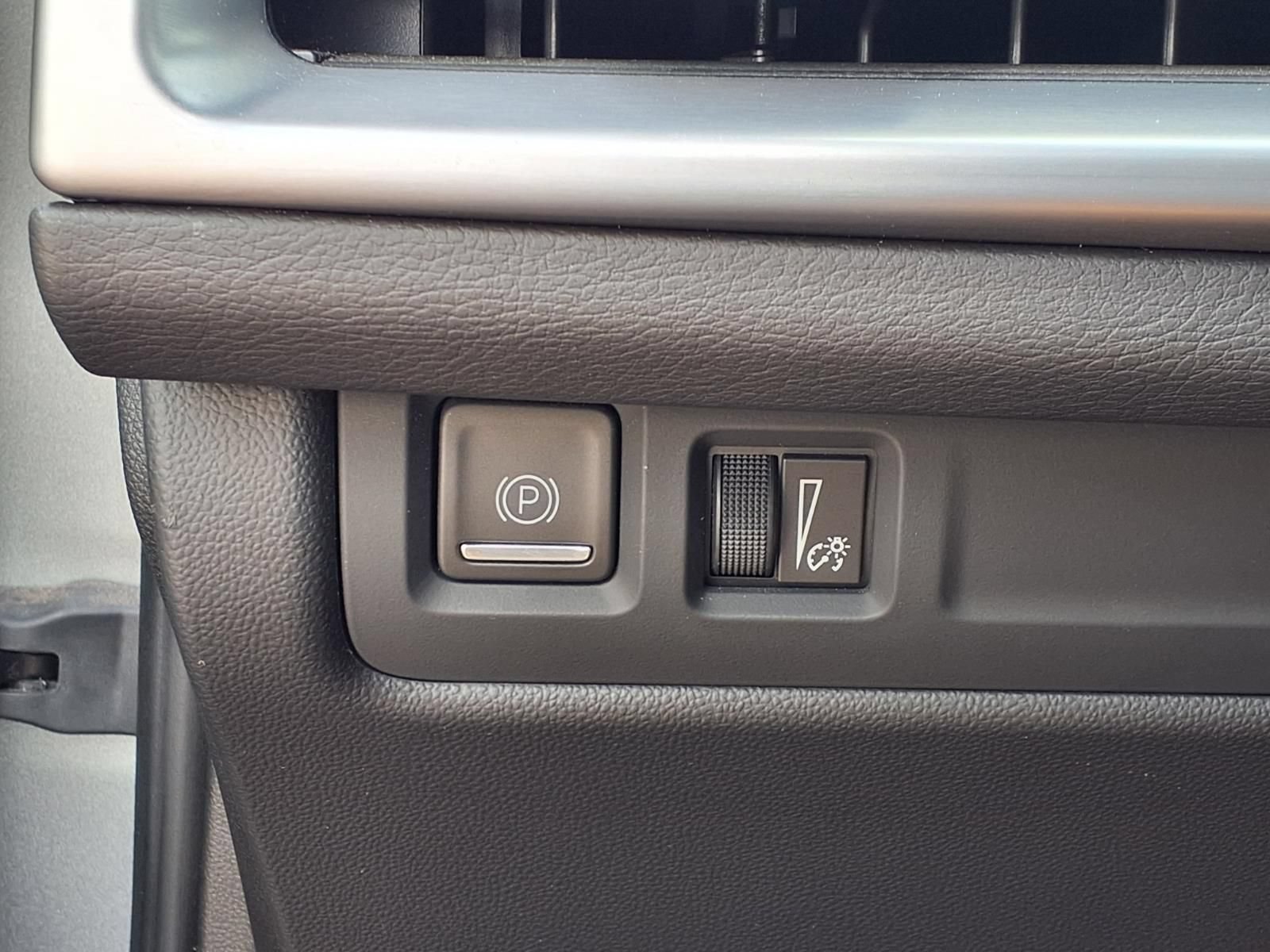Used 2024 Cadillac XT4 Sport FWD image 10