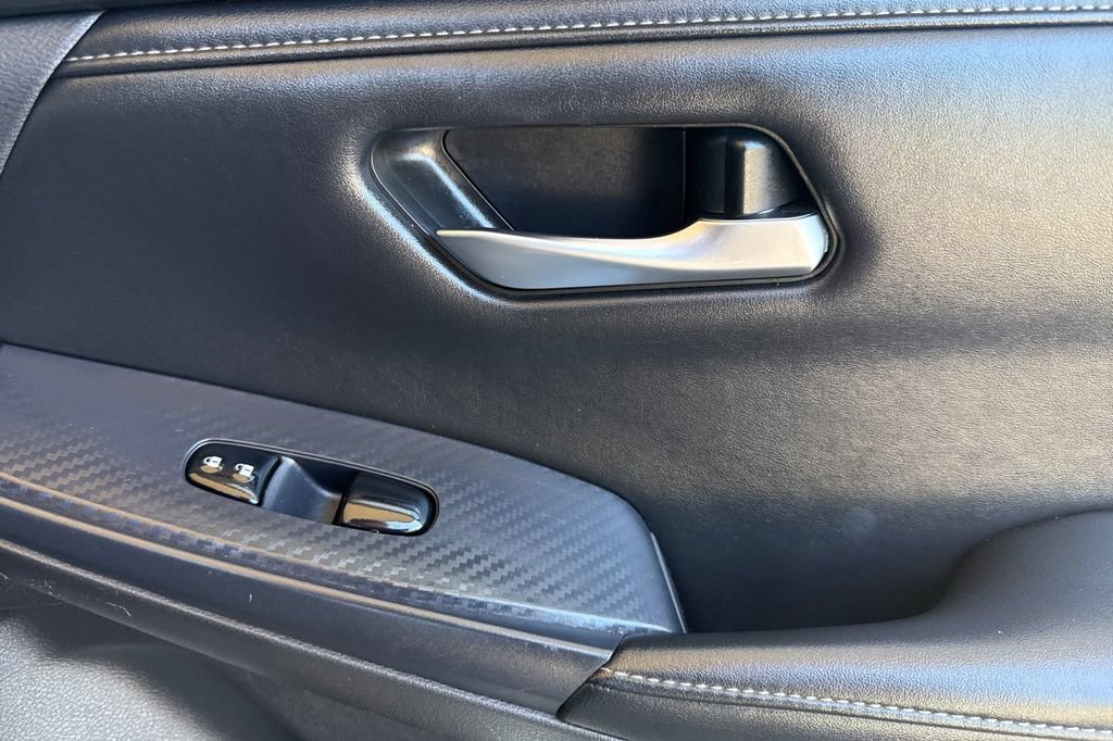 Used 2024 Nissan Sentra SV FWD image 18