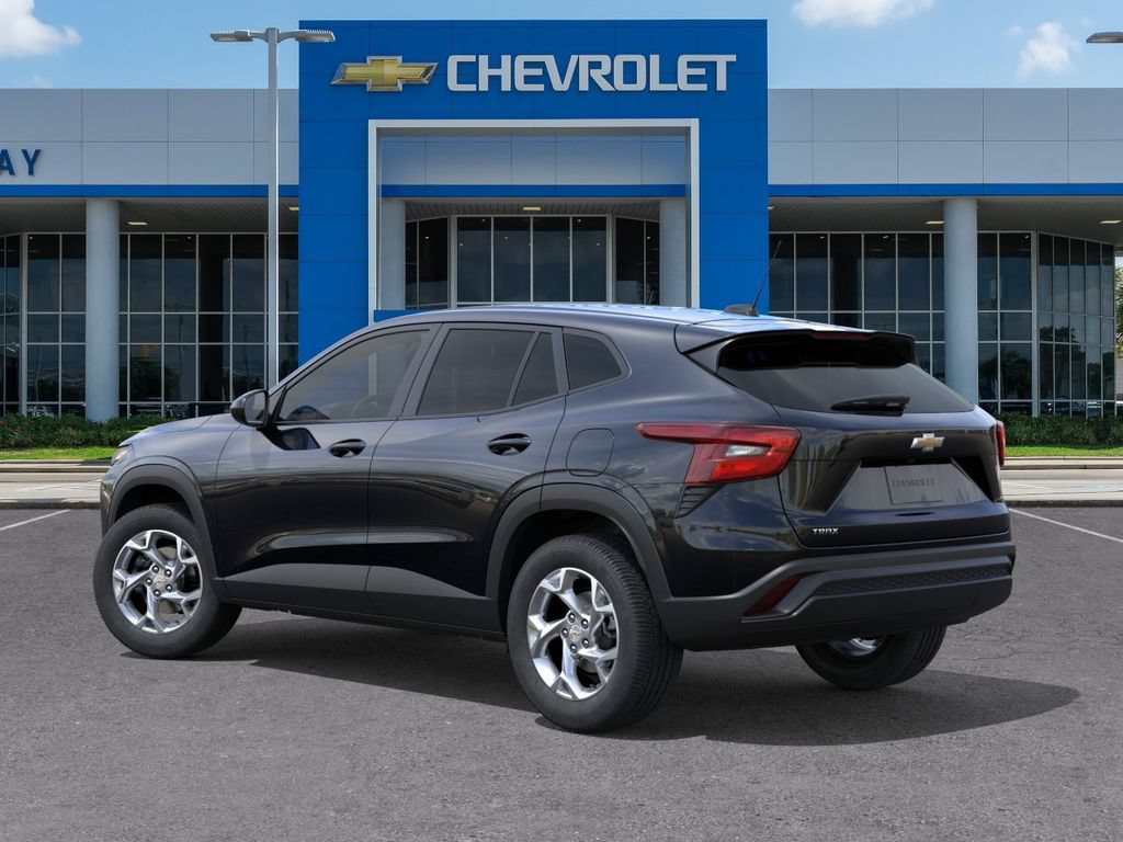 New 2026 Chevrolet Trax LS w/ LS Convenience Package FWD image 3