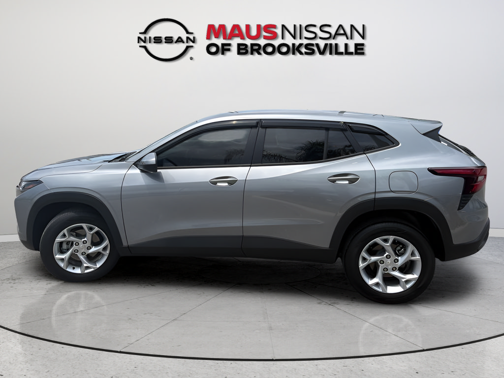 Used 2026 Chevrolet Trax LS w/ LS Convenience Package FWD image 5