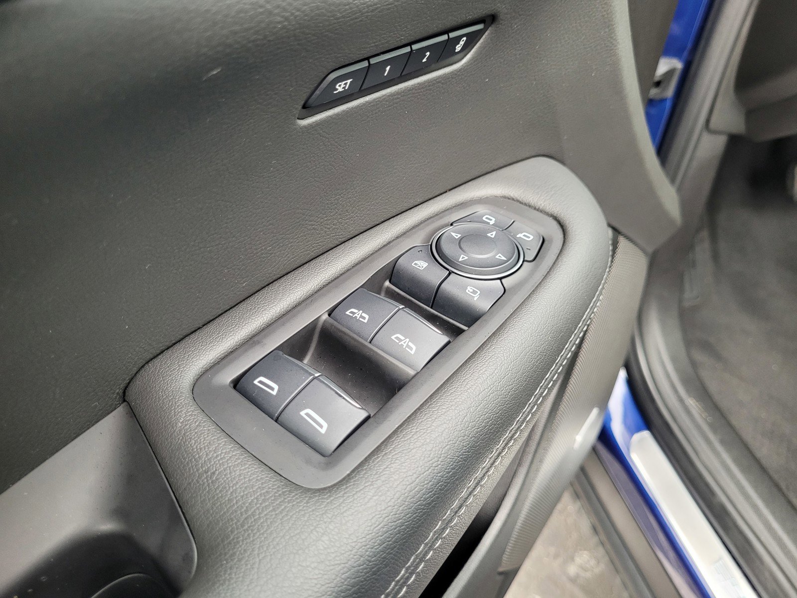 Certified 2025 Cadillac XT6 Premium Luxury image 26