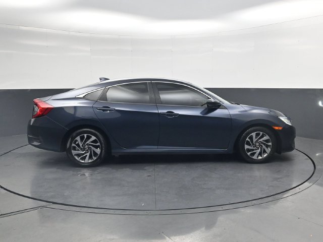 Used 2017 Honda Civic EX image 3