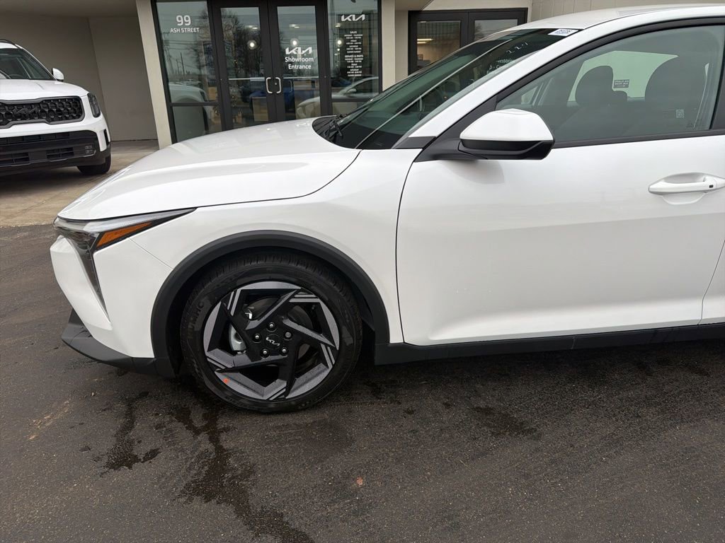 New 2025 Kia K4 EX image 11