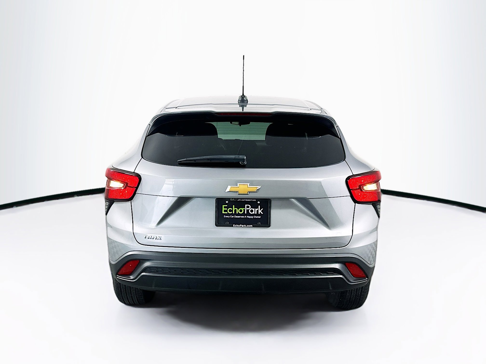 Used 2024 Chevrolet Trax LS FWD image 7