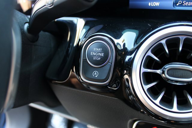 Used 2024 Mercedes-Benz GLA 250 image 21