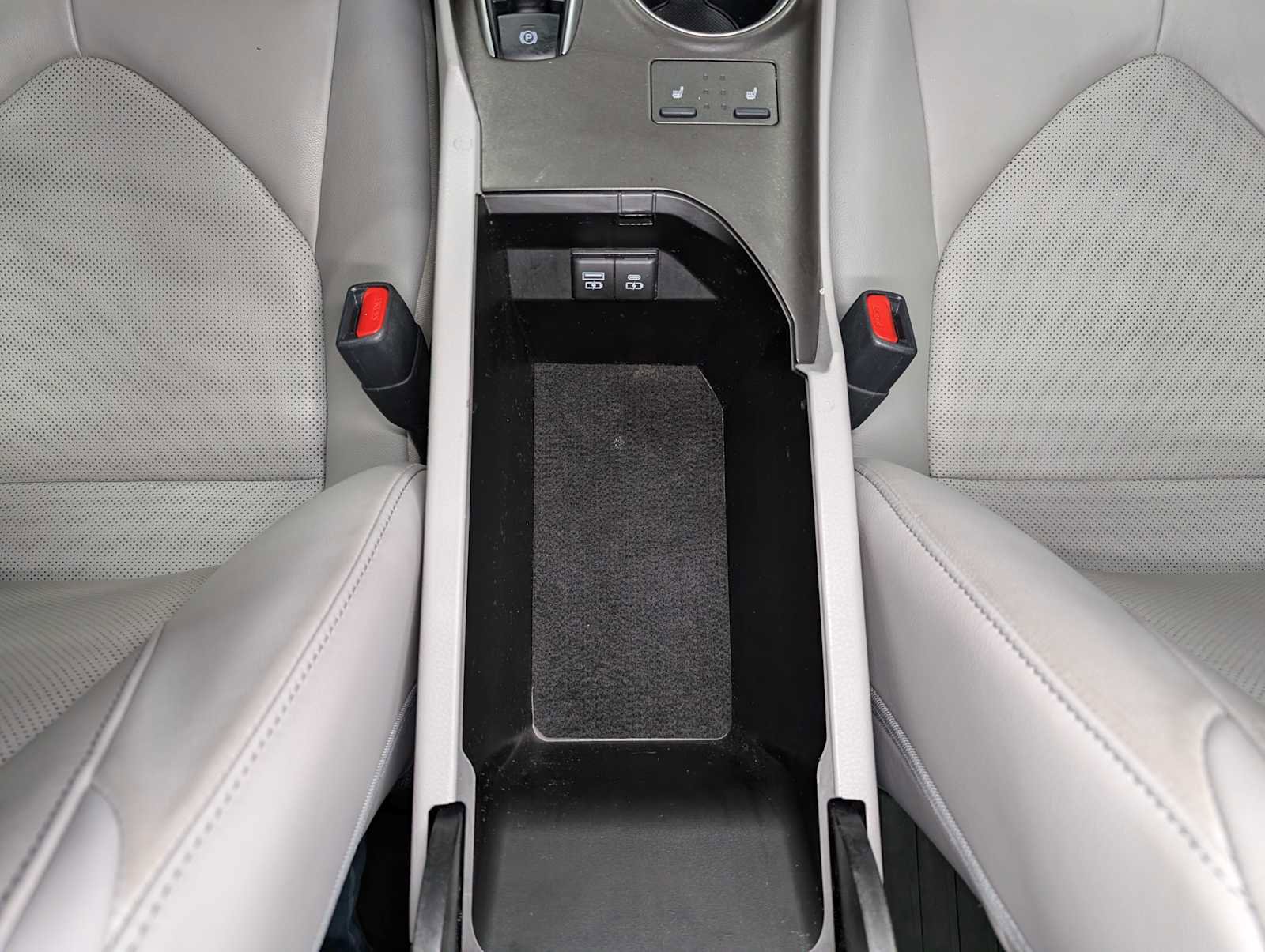 Used 2021 Toyota Camry XLE FWD image 20