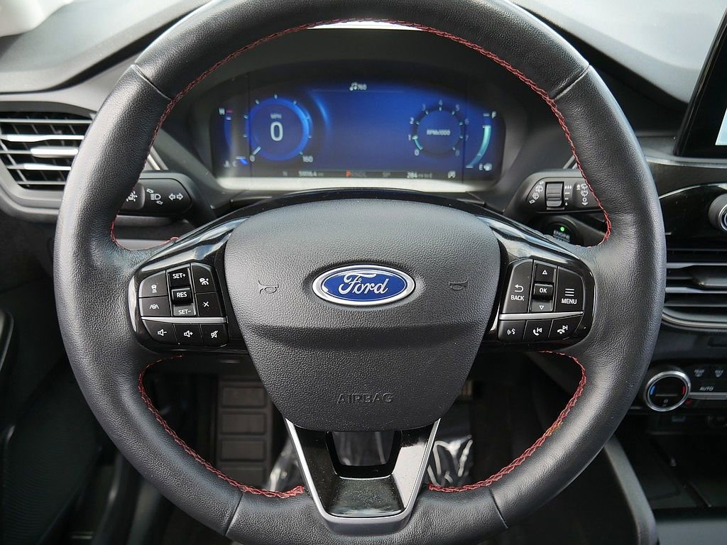 Used 2021 Ford Escape SEL w/ SEL Stealth AWD Package image 19
