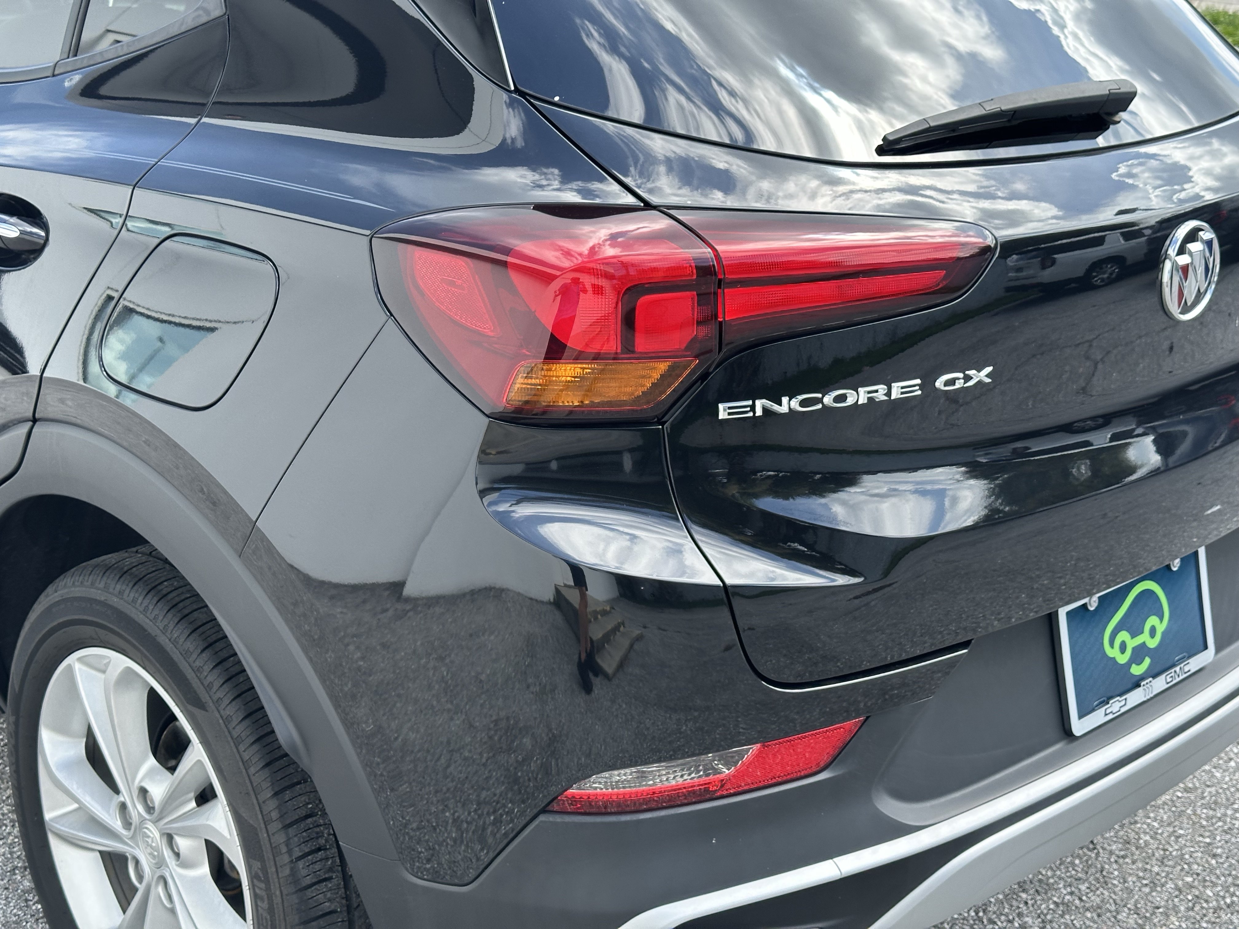 Certified 2023 Buick Encore GX Preferred w/ Cold Weather Comfort Package FWD image 9