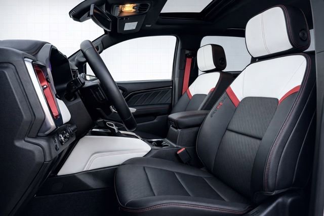 Used 2023 GMC Canyon AT4X image 11