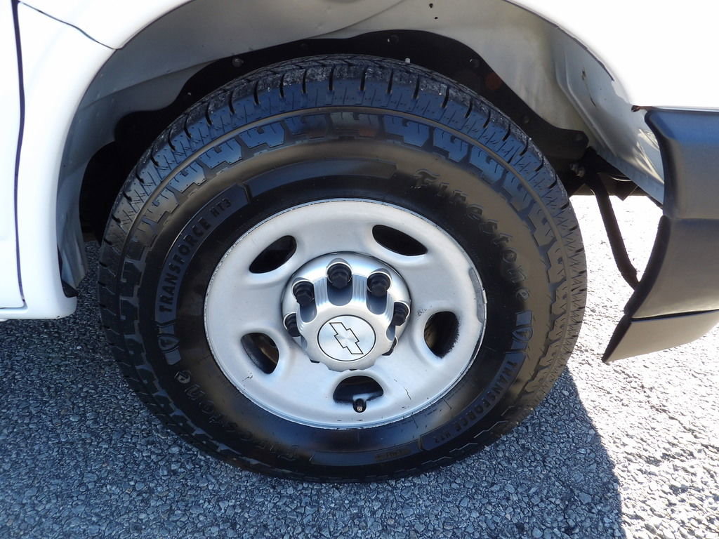 Used 2017 Chevrolet Express 2500 image 52