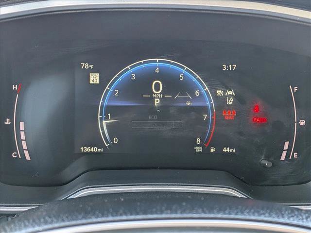 Used 2024 Toyota Corolla Cross XLE FWD image 11