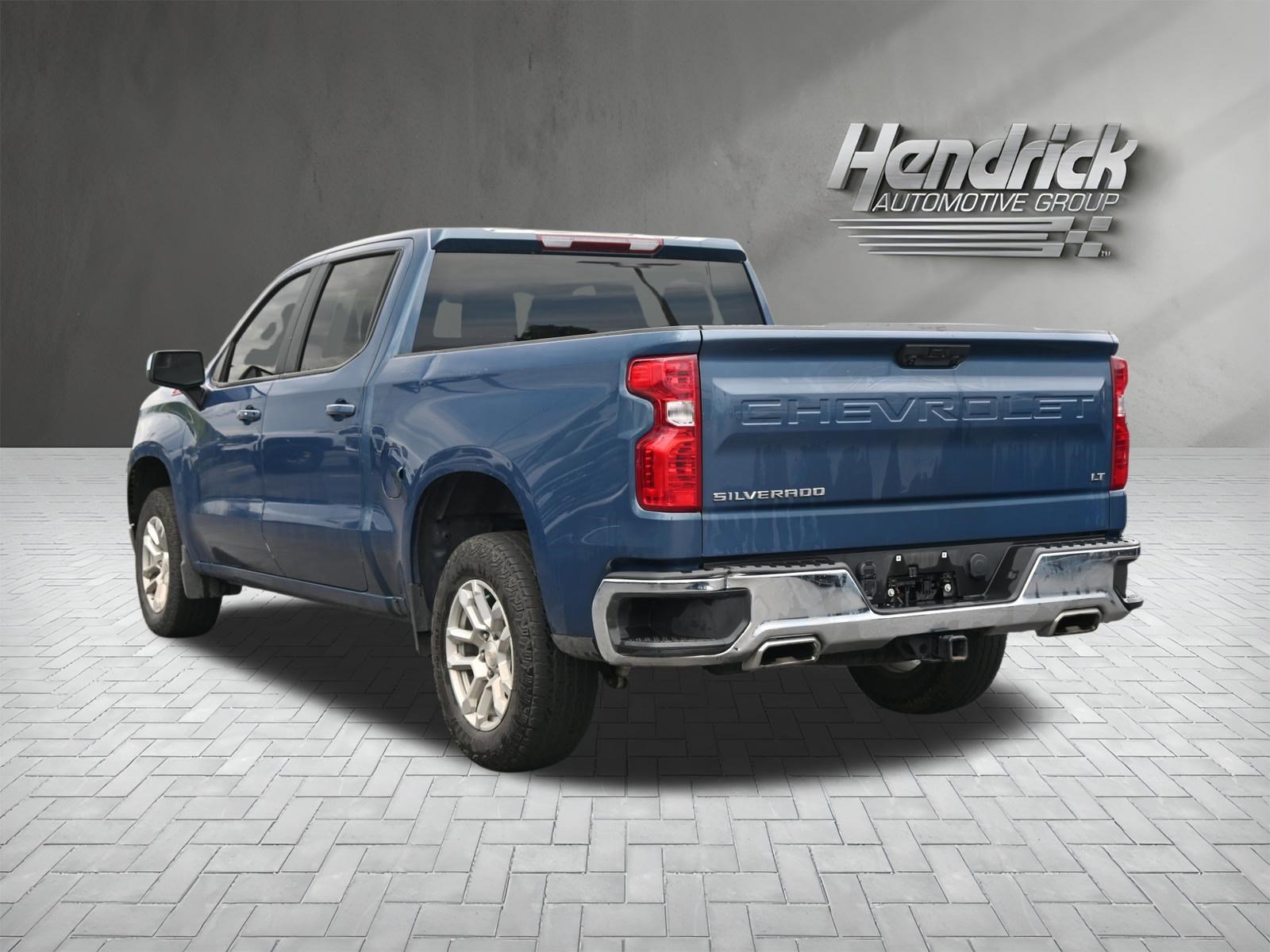 Used 2024 Chevrolet Silverado 1500 LT w/ Z71 Off-Road Package AWD/4WD image 9