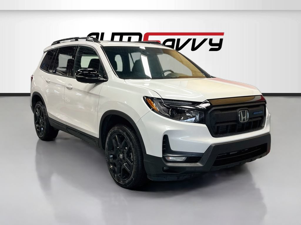Used 2025 Honda Passport Black Edition image 1