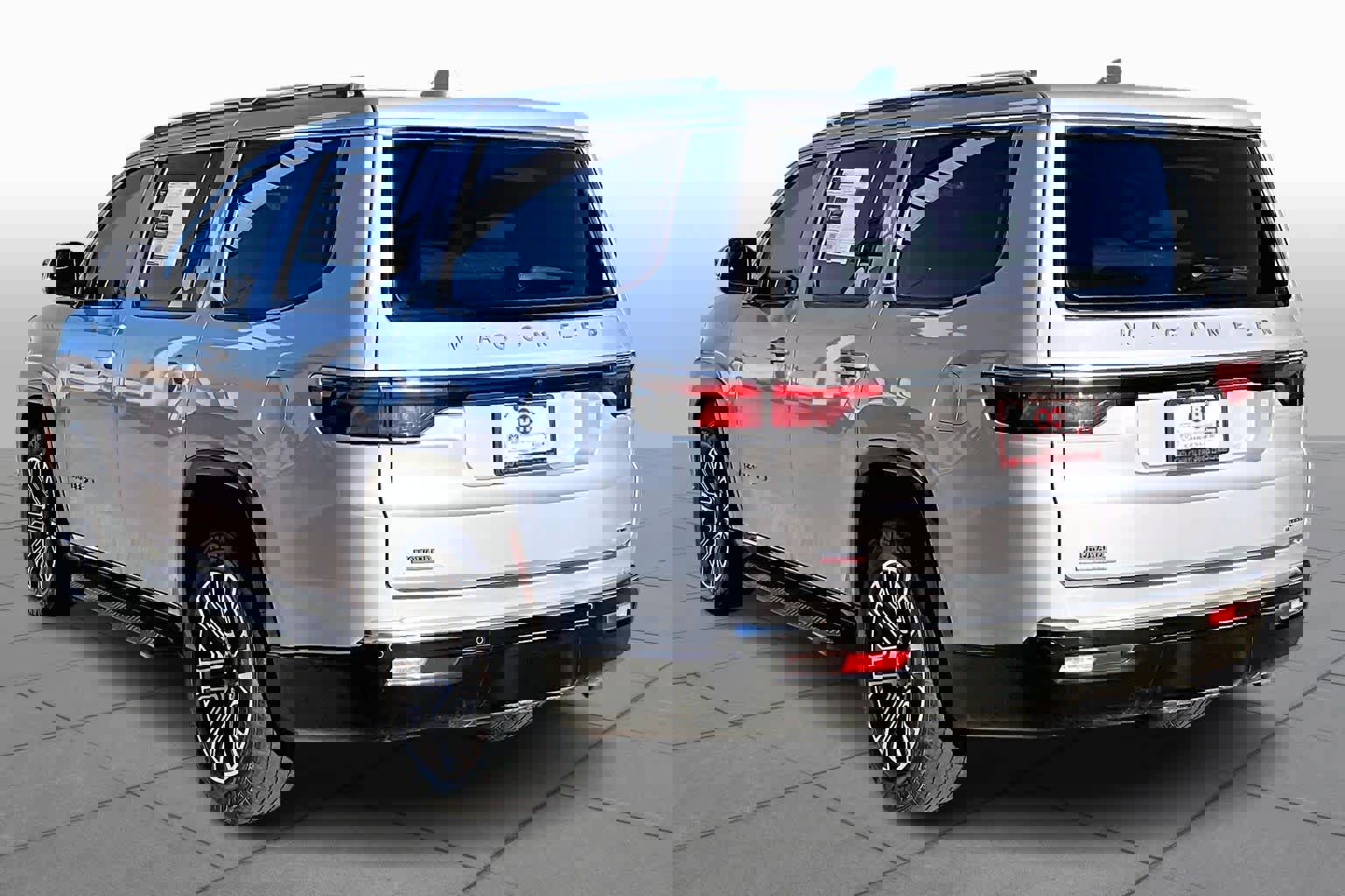 Used 2023 Jeep Wagoneer Series II w/ Flexible Seating Group image 7