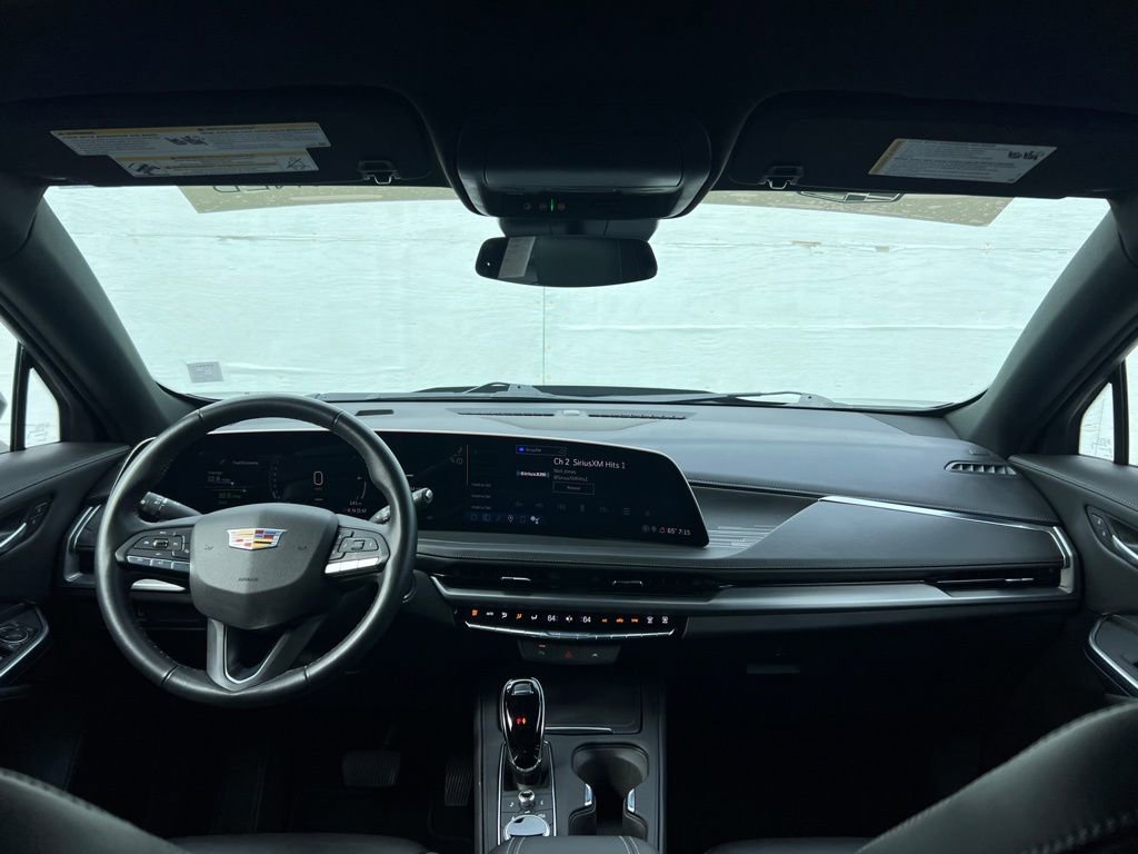 Certified 2025 Cadillac XT4 Premium Luxury image 31