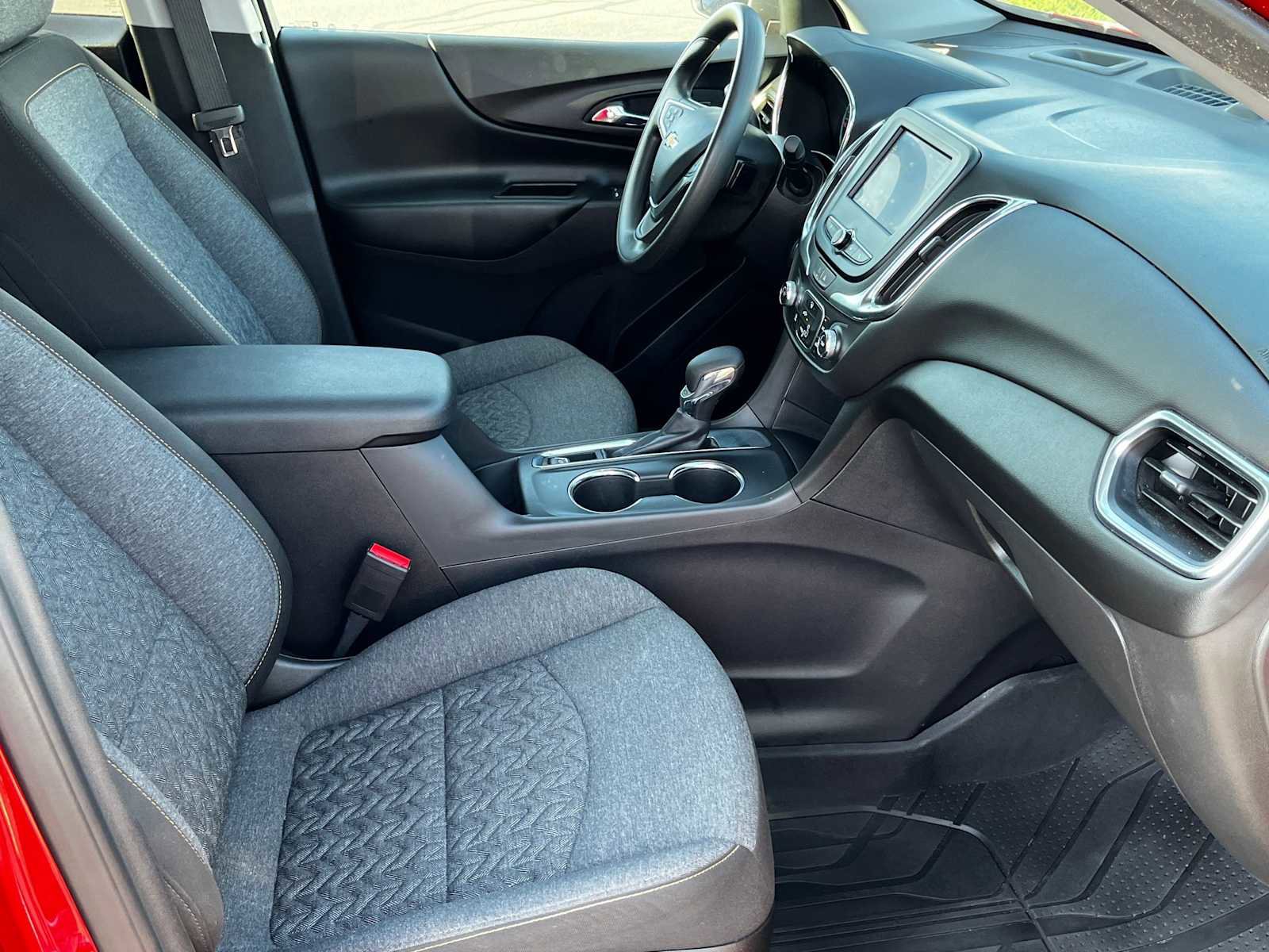 Used 2023 Chevrolet Equinox LT w/ LPO, Floor Liner Package image 20