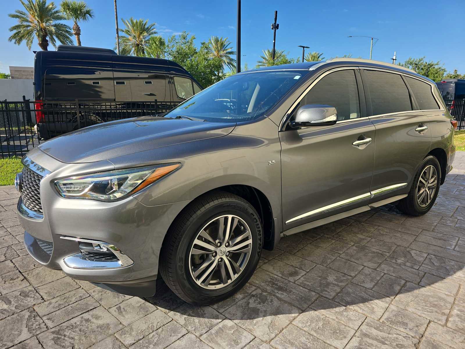 Used 2020 INFINITI QX60 Luxe FWD image 6
