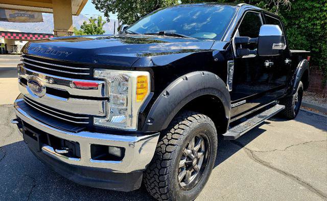 Used 2017 Ford F350 Lariat w/ Chrome Package AWD/4WD image 1