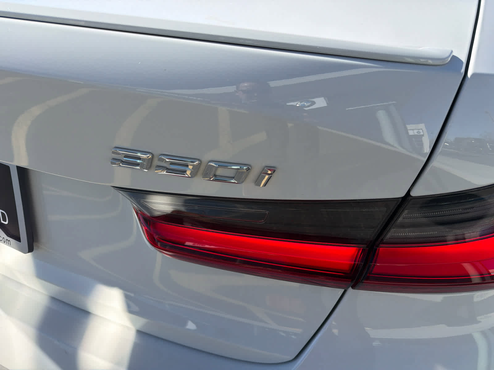 Certified 2025 BMW 330i xDrive Sedan w/ M Sport Package image 9