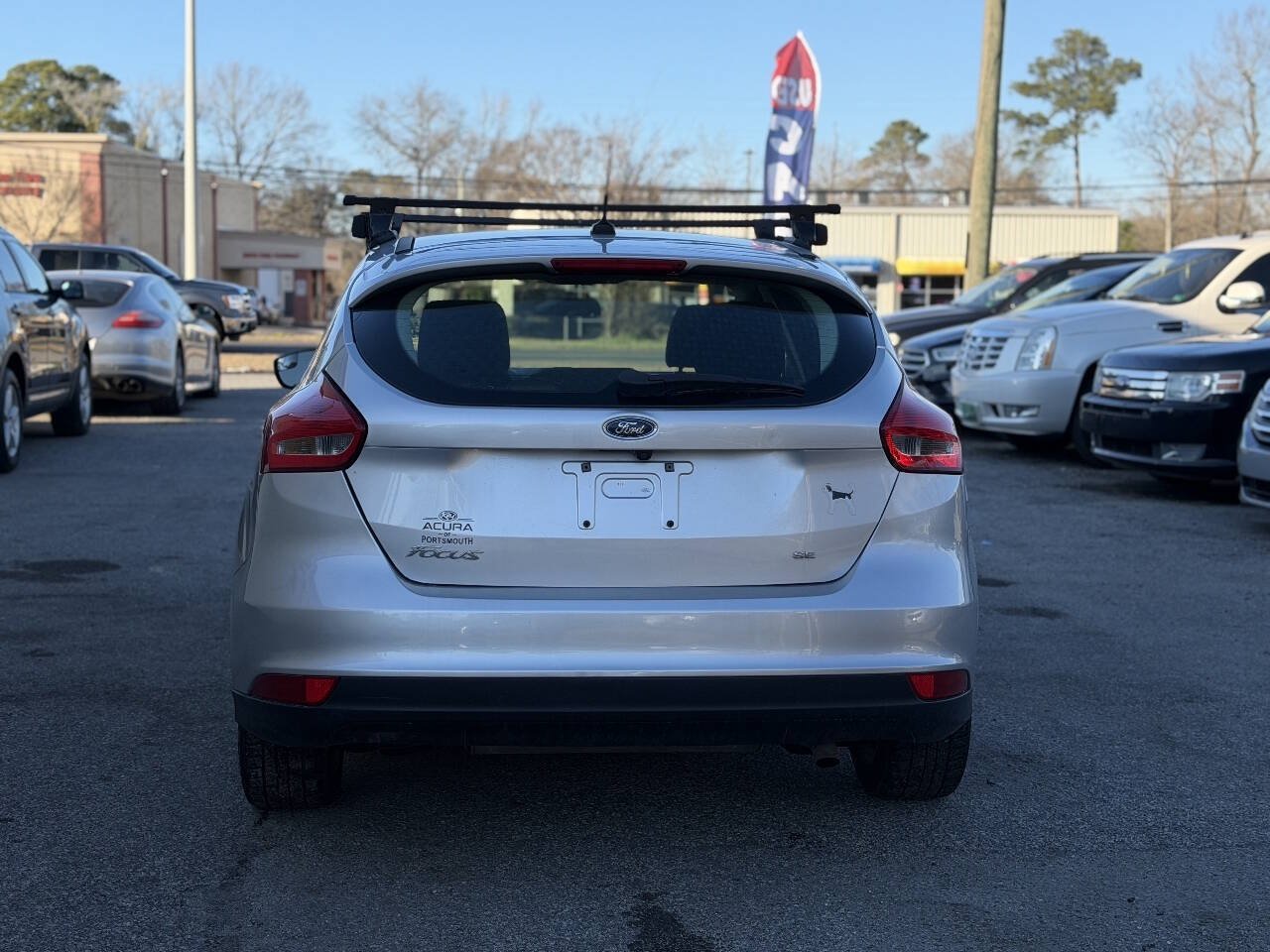 Used 2018 Ford Focus SE FWD image 6