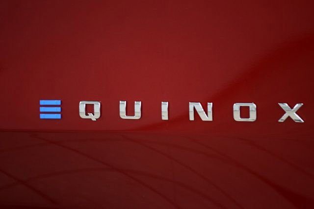 New 2026 Chevrolet Equinox EV LT w/ Convenience Package II FWD image 17