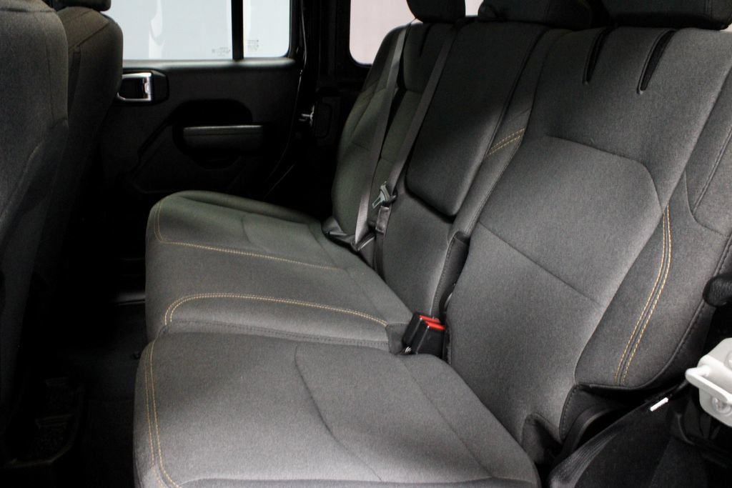 Used 2024 Jeep Wrangler Unlimited AWD/4WD image 20