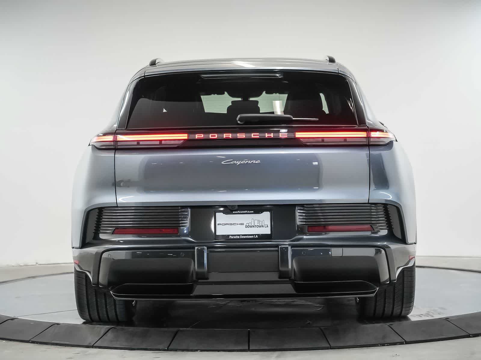 New 2026 Porsche Cayenne Electric AWD/4WD image 8