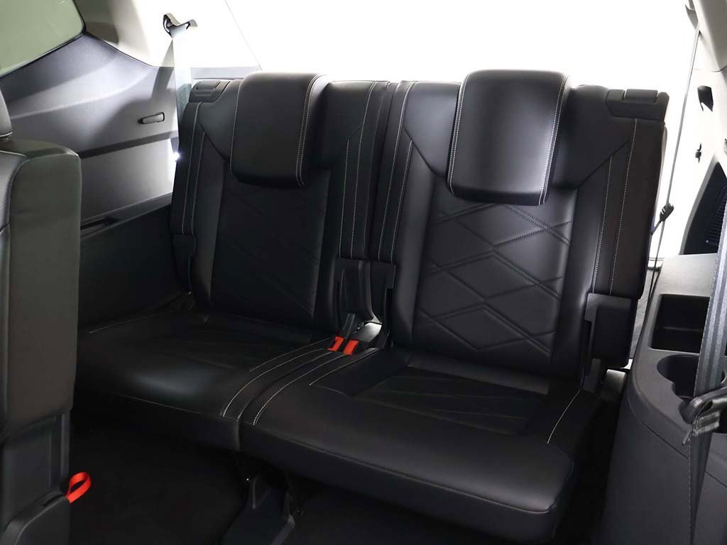 Used 2024 Volkswagen Atlas SE image 36