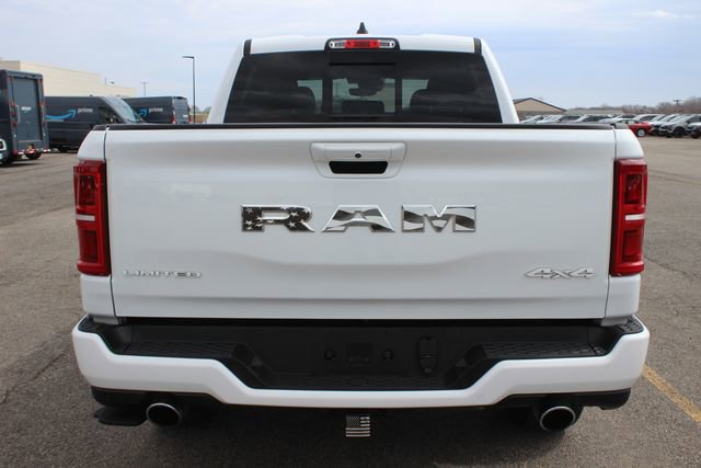 Used 2025 RAM 1500 Limited w/ Off Road Group image 32