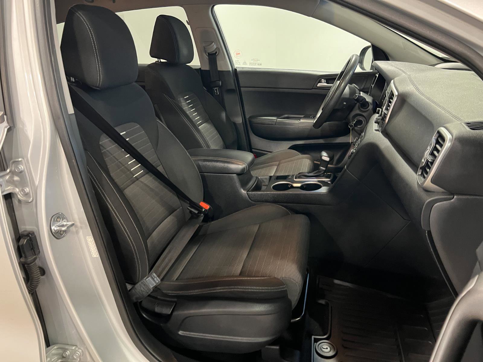 Used 2017 Kia Sportage LX w/ LX Popular Package image 35