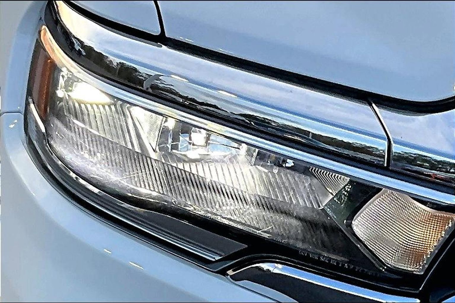 New 2025 RAM 1500 Laramie AWD/4WD image 14