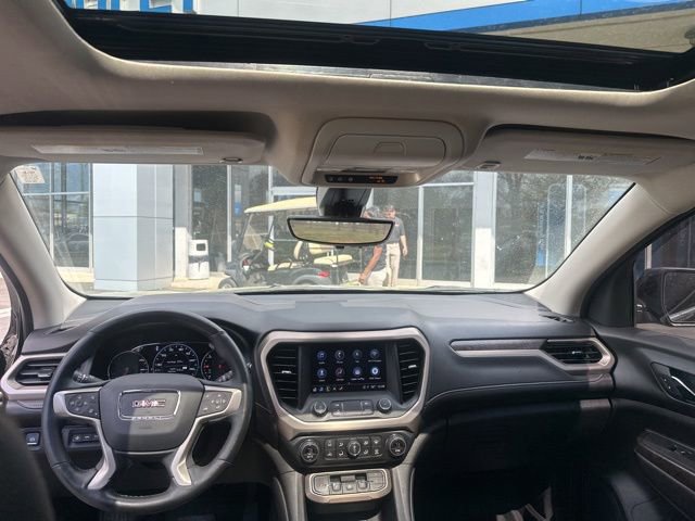 Used 2023 GMC Acadia Denali w/ Black Diamond Edition image 11