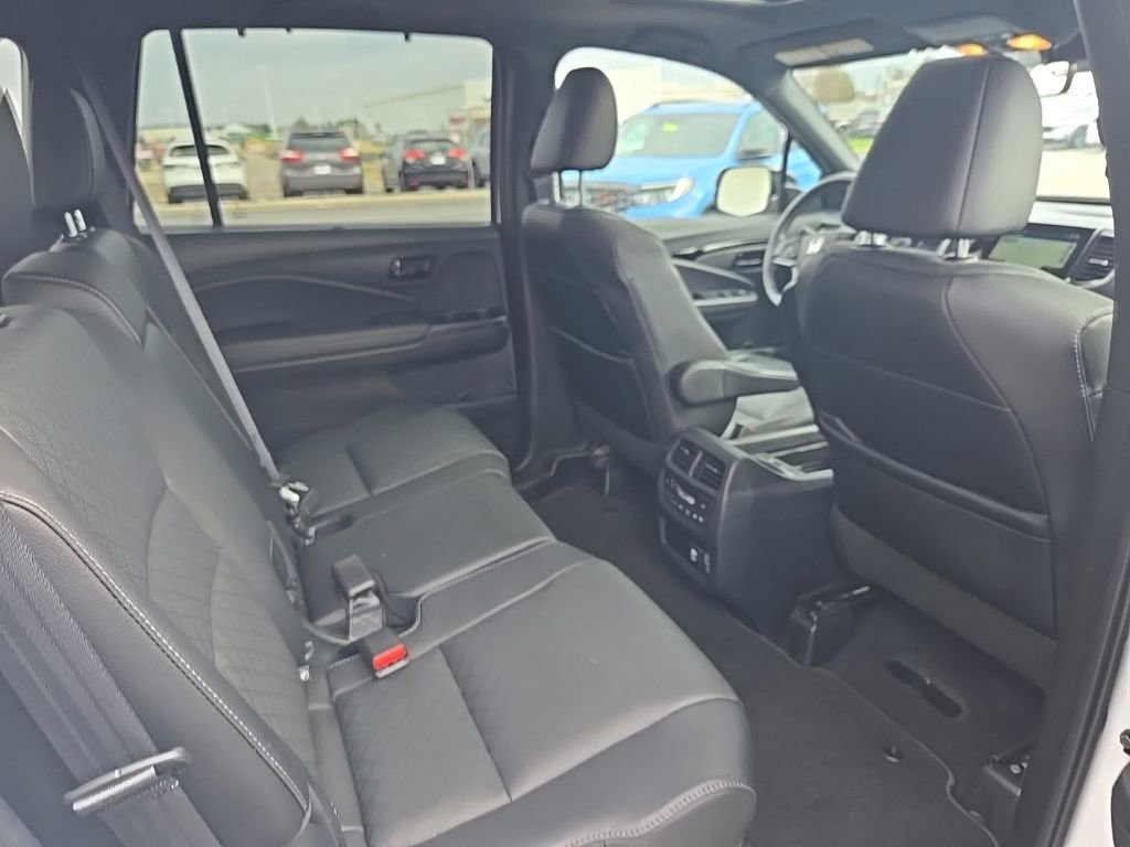 Used 2023 Honda Passport Elite image 30