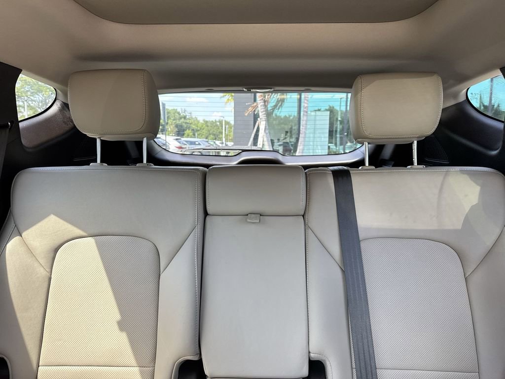 Used 2017 Hyundai Santa Fe Sport w/ 2.4L Tech Package 04 image 19
