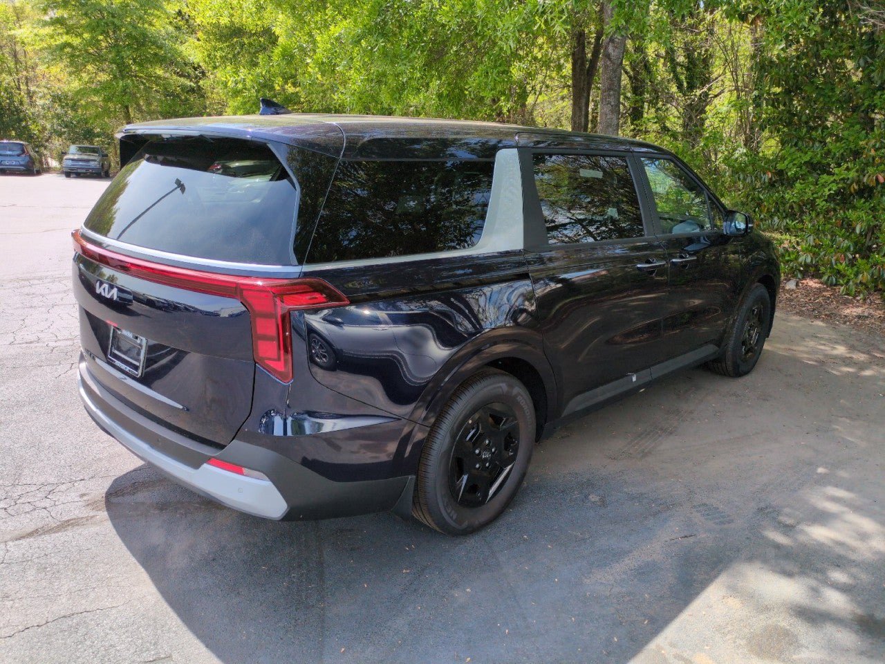 New 2026 Kia Carnival FWD image 7