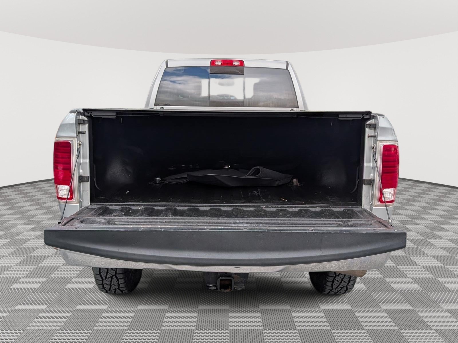 Used 2016 RAM 3500 Laramie w/ Snow Chief Group AWD/4WD image 14