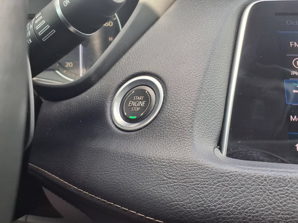 Used 2021 Cadillac XT4 Luxury FWD image 22